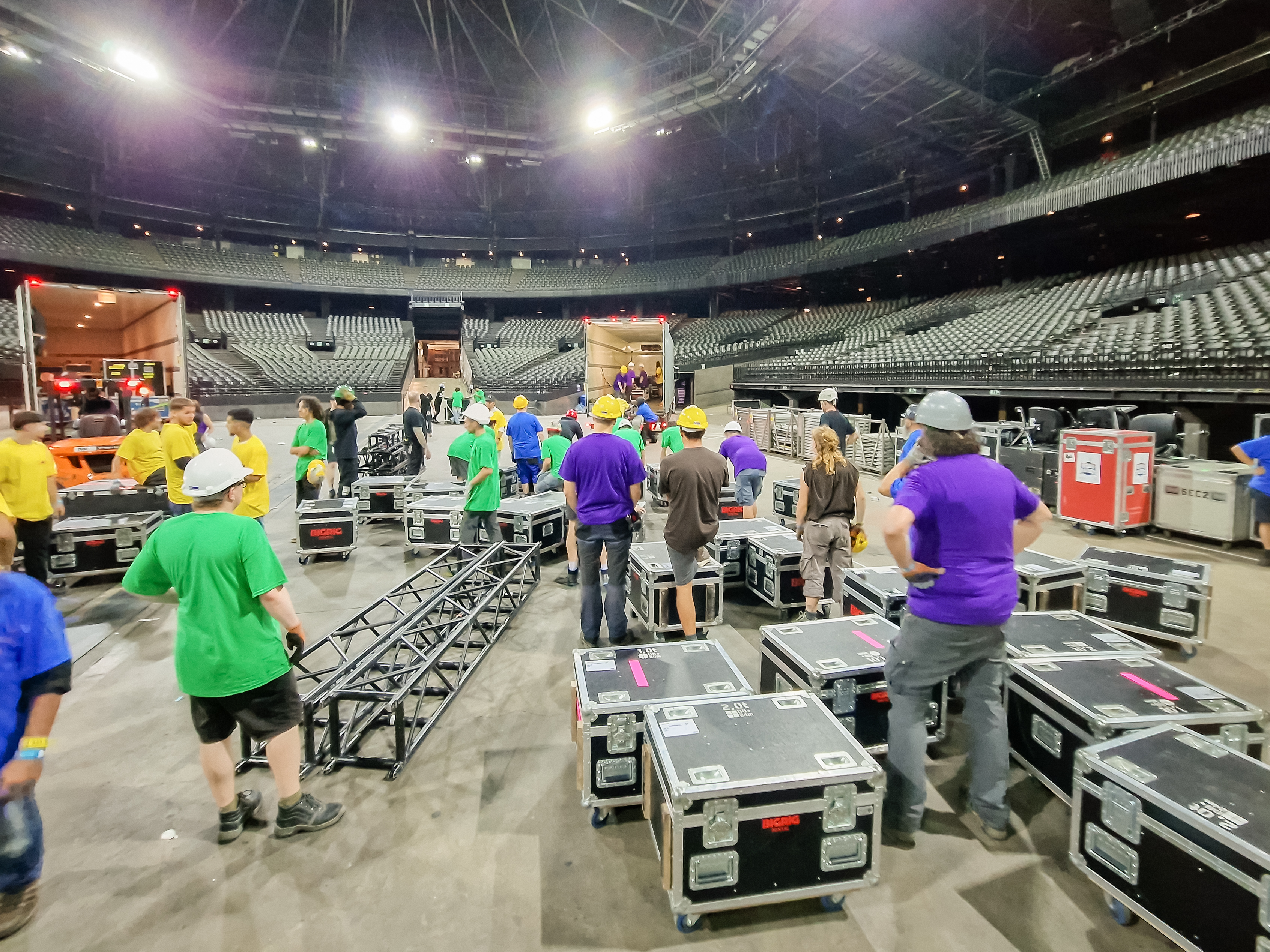 Arena load-out